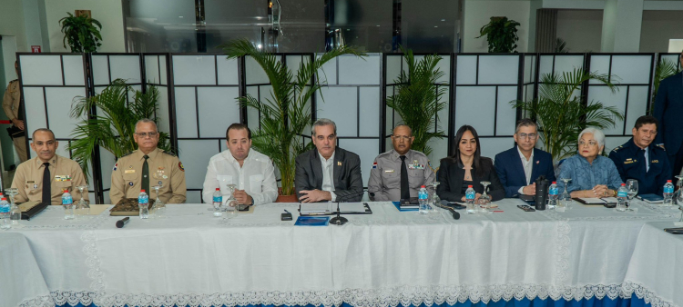 El presidente Luis Abinader encabeza reunión del Plan de Seguridad Ciudadana.