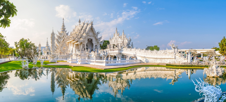 Templo Blanco en Chiang Rai, Tailandia. Foto: Fokke Baarssen-Shutterstock, facilitada por Journalistic.org.