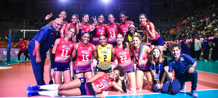 Integrantes del equipo dominicano que se quedó con la medalla de bronce en el torneo Final Six.