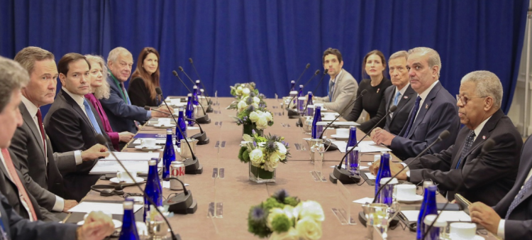 El presidente Luis Abinader y Marco Rubio, Secretario de Estado estadounidense, sostienen encuentro en el ámbito de la Asamblea de ONU.