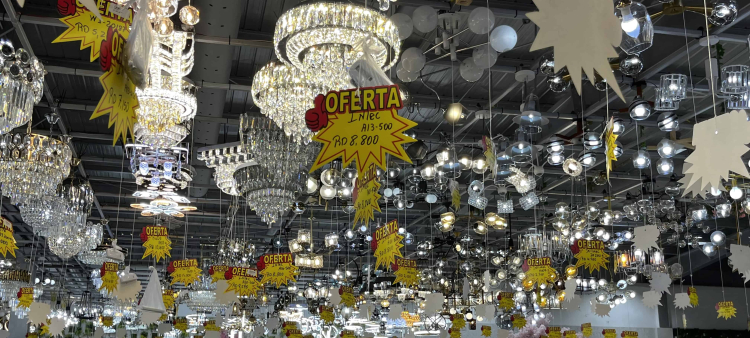 Hoy se celebraría una reunión para tratar el cierre de varios establecimientos chinos.