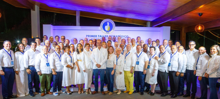 La dirección ejecutiva del PRM en una fotografía de archivo