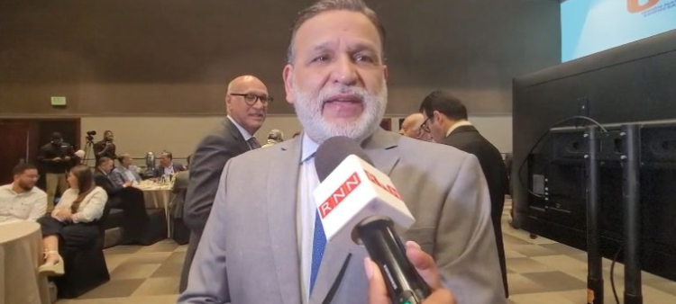 Para Iván García, presidente de la Federación de Comerciantes, los negociantes chinos representan una violación a todas las leyes nacionales