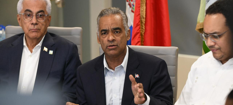 Joel Santos, ministro de Energía y Minas, habló ayer en nombre del Gabinete Eléctrico y negó que se haya concluido el informe técnico sobre el apagón general.