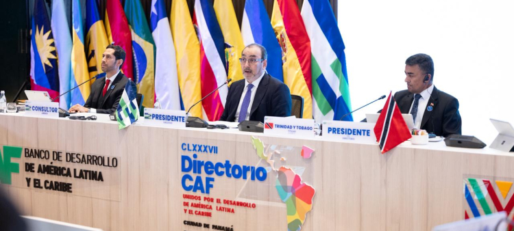 Sergió Díaz-Granado es reelegido como presidente de la CAF