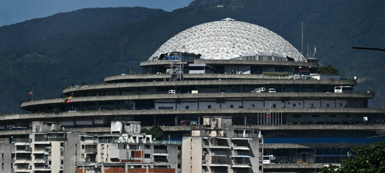 Esta imagen muestra El Helicoide, una instalación y prisión propiedad del Gobierno venezolano utilizada para alojar tanto a presos comunes como políticos del Servicio Bolivariano de Inteligencia Nacional (SEBIN), en Caracas, el 8 de enero de 2026.