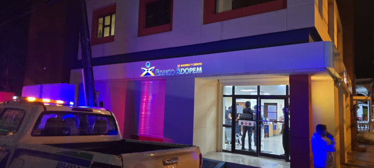 Sucursal de ADOPEM en la Vega.