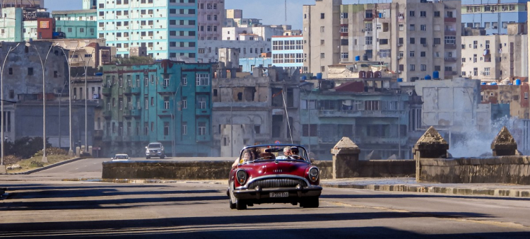 Turistas por La Habana, Cuba