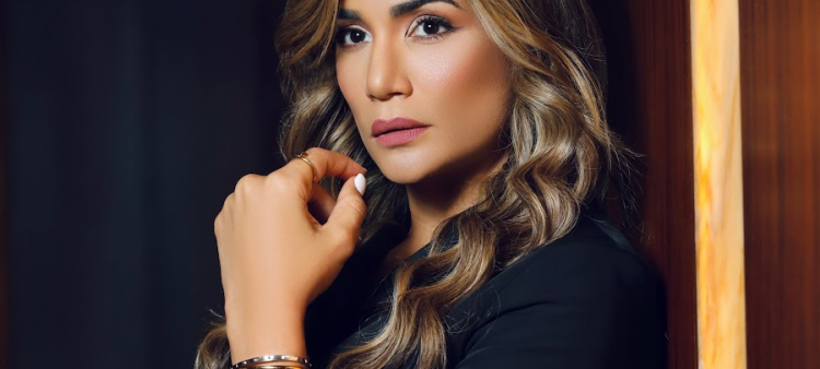 Sophinel Báez pide disculpas por sus declaraciones sobre Clarissa Molina.