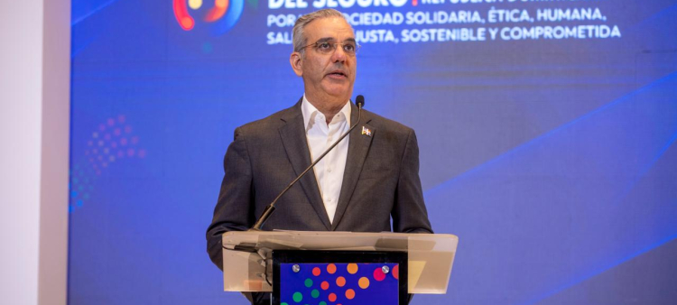 Abinader encabeza inauguración de la XVIII Cumbre Iberoamericana del Seguro