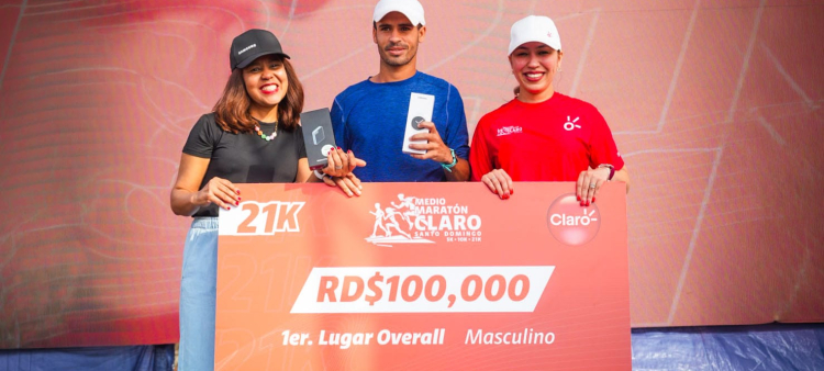 Jilberto Santana se impuso en la máxima categoría masculina 21 k, con un tiempo de 1 hora 05 minutos 52 segundos.