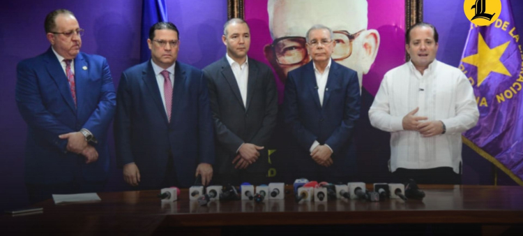 El expresidente exclamó que "tienen esperanzas" en que la situación en el conflicto entre Estados Unidos e Irán mejore para que "todo mejore".<br /><br />https://listindiario.com/la-republica/politica/20260410/danilo-esperara-informe-gobierno-sobre-crisis-medio-oriente_901276.html