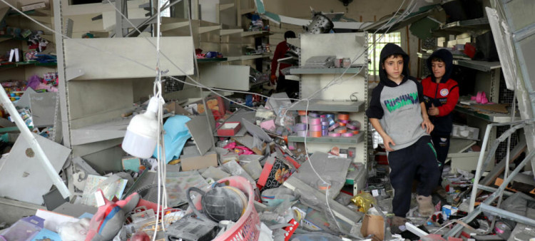 El ministro de Defensa, Israel Katz, afirmó este domingo que el ejército recibió instrucciones de emplear "toda su fuerza" en Líbano, incluso durante el alto el fuego en vigor, en caso de que las tropas israelíes se enfrenten a cualquier amenaza