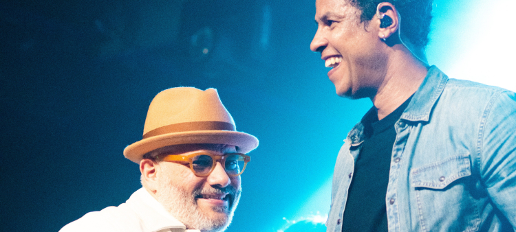 Pavel Núñez y Héctor Aníbal demostraron una complicidad única con el público en escena.