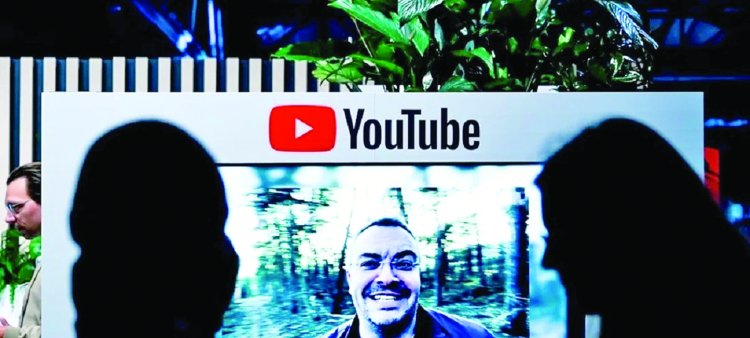 Youtube es una plataforma que marcó la pauta en la transmisión de videos musicales y de otros contenido.