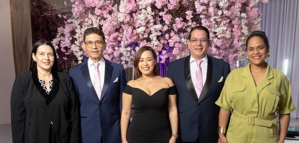 Yudy Nieves, Bismarck Morales, Jeaneldfred Beltré, Junior Jorge y Marcelle Landestoy.