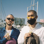 Bad Bunny y J Balvin publican video paseando en velero por el Viejo San Juan