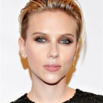 Scarlett Johansson dice que voz de ChatGPT es muy parecida a la suya; OpenAI suspende su uso