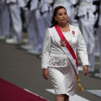Entre escándalos judiciales presidenta de Perú cumple dos años en el poder