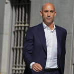 Luis Rubiales, investigado por contratos irregulares de la Real Federación de Fútbol, está en RD