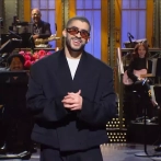 Bad Bunny en “Saturday Night Live”, de NBC, se roba el show: presenta, canta y actúa