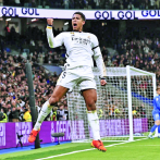 El Real Madrid golea 4-1 al Villarreal y lidera la Liga Española