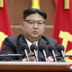 Kim Jong Un dice que Corea del Norte lanzará 3 satélites espía más y producirá materiales nucleares