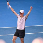 Jannik Sinner remonta y conquista el Abierto de Australia tras vencer a Daniil Medvedev