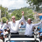 Luis Abinader encabeza marcha caravana en Cotuí, Sánchez Ramírez