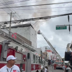 Bomberos logran controlar incendio en importadora china de Villa Consuelo