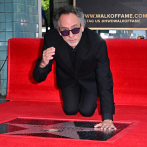 Tim Burton recibe su estrella en el Paseo de la Fama de Hollywood: 