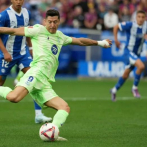 Triplete de Lewandowski afianza al Barça en liderato antes del parón