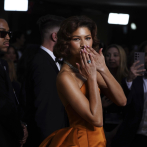 Desde el anillo de Zendaya a la aparición de Selena y Benny Blanco: Dentro de los Globos de Oro