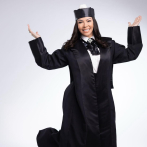 La Beba Rojas se gradúa con honores de licenciada en derecho