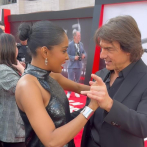 Tom Cruise aprende a bailar bachata durante la premier de 