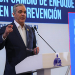 Abinader insta aprobar códigos Penal y Laboral