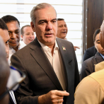 Abinader dice alcaldías tardaron en ejecutar fondos para aceras y contenes por falta de experiencia