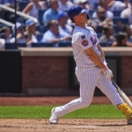 El jonrón de Alonso en la décima le da a los Mets una victoria y detiene una racha de ocho derrotas