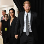 Harry y Meghan invitan familias a combatir contra prácticas depredadoras en las redes sociales