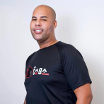 Luis Santana, estilista y amigo de Cardi B, es eliminado de “La casa de Alofoke 2”