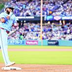 Vladimir Guerrero Jr. jonronea y los Azulejos igualan a dos triunfos la Serie Mundial