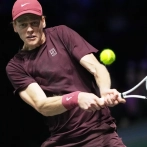 Sinner avanza a cuartos del Masters de París, camino para reconquistar el número uno