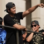 Dodgers celebran históricos títulos consecutivos de la Serie Mundial con desfile en Los Angeles