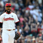 Acusación de la Fiscalía: Emmanuel Clase usó su teléfono durante juegos para coordinar apuestas