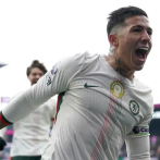 Chelsea vence 2-0 a Burnley y recorta distancia con el Arsenal, líder de la Liga Premier