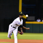 Jorge Tavárez domina y Águilas vencen 4-2 al Licey para afianzar su liderato