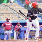 Héctor Rodríguez batea dos triples, el Escogido triunfa y asciende al cuarto lugar