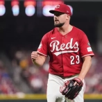 Graham Ashcraft y Edwin Uceta ganan casos de arbitraje en MLB