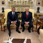 Donald Trump recibe a Alex Rodríguez en la Casa Blanca