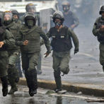 La policía dispersa protesta contra elecciones de Constituyente en Caracas